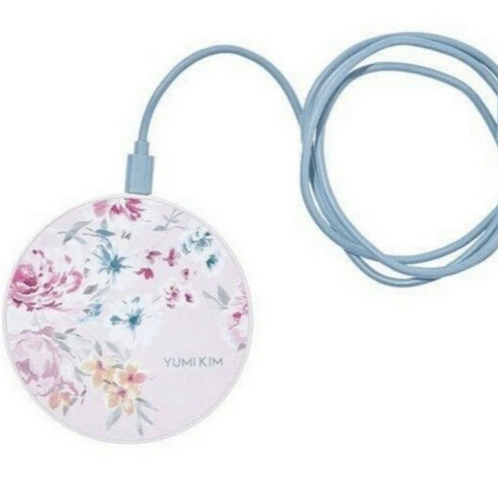 Yumi Kim Wireless Charging Pad